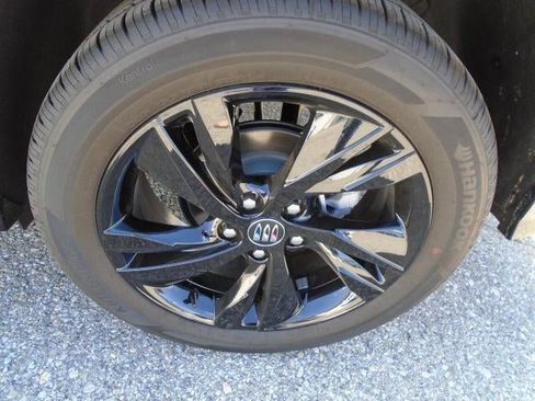 Certified 2026 Buick Encore GX Sport Touring w/ Comfort Package AWD/4WD image 27