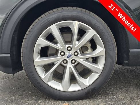 Used 2023 Ford Explorer Platinum w/ Technology Package RWD image 10