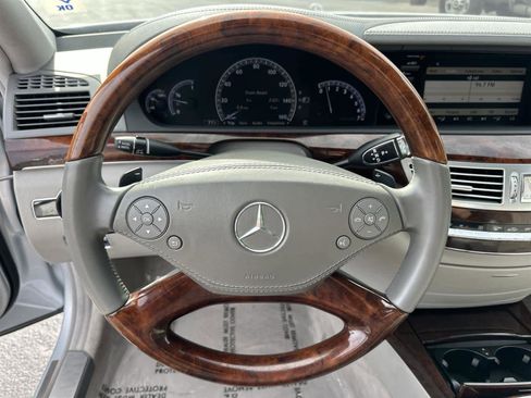 Used 2010 Mercedes-Benz S 550 image 15