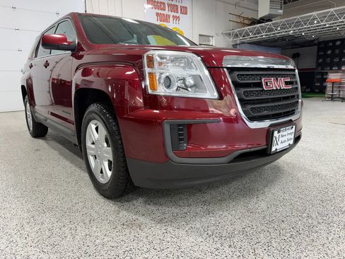 Used 2016 GMC Terrain SLE AWD/4WD image 1