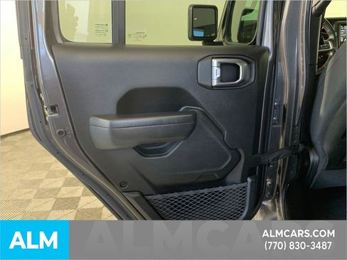 Used 2021 Jeep Wrangler Unlimited Rubicon w/ Dual Top Group image 34