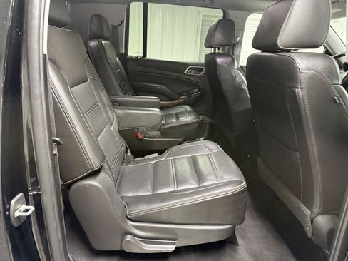 Used 2020 GMC Yukon XL Denali w/ Denali Ultimate Package AWD/4WD image 36