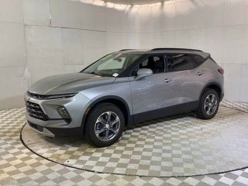 Used 2023 Chevrolet Blazer LT w/ Convenience Package image 4