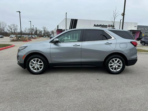 Used 2024 Chevrolet Equinox LT image 2
