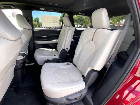 New 2026 Toyota Grand Highlander AWD Hybrid image 13