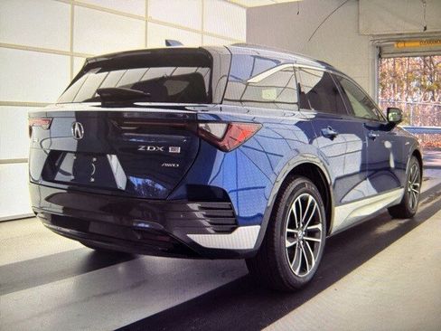 Used 2024 Acura ZDX A-Spec image 4