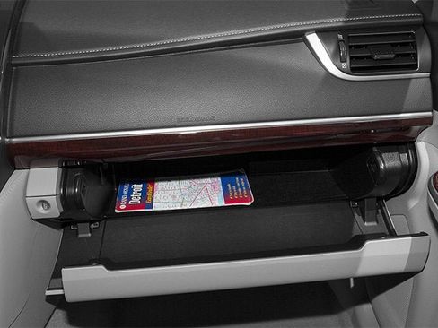 Used 2013 Toyota Camry XLE w/ Leather Pkg image 15