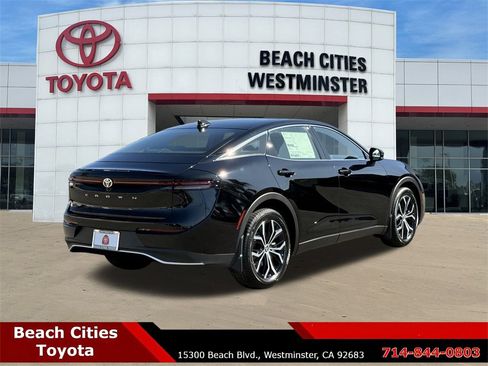 New 2026 Toyota Crown XLE image 12