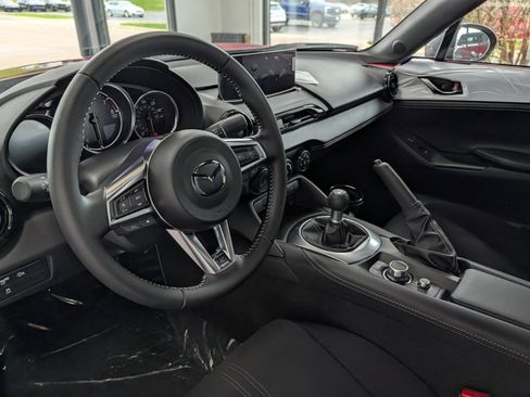 New 2026 MAZDA MX-5 Miata Club w/ Weather Package RWD image 13
