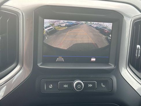 Used 2022 Chevrolet Silverado 1500 Custom AWD/4WD image 28