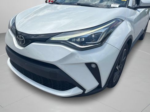 Used 2022 Toyota C-HR Limited FWD image 30