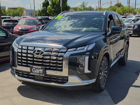 Used 2023 Hyundai Palisade Calligraphy AWD/4WD image 11