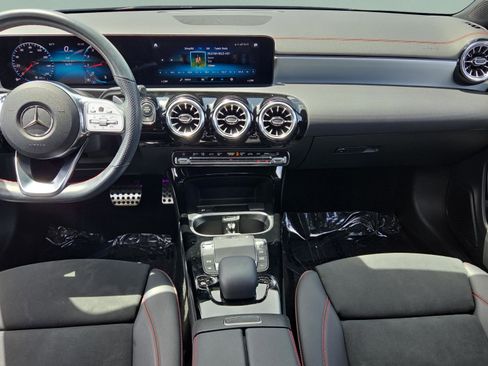 Used 2023 Mercedes-Benz CLA 250 image 13