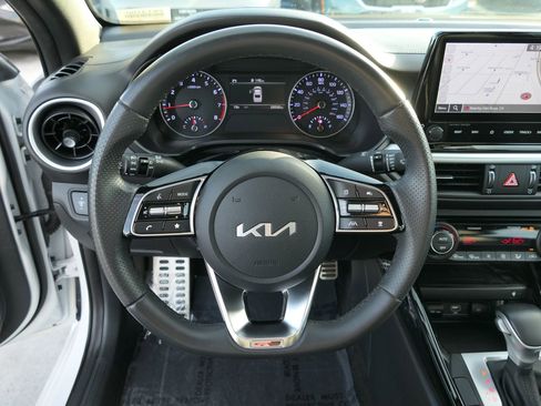 Used 2024 Kia Forte GT-Line w/ GT-Line Premium Package image 17