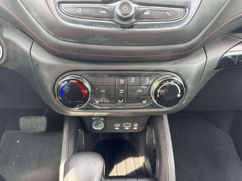 Used 2023 Chevrolet TrailBlazer RS FWD image 31