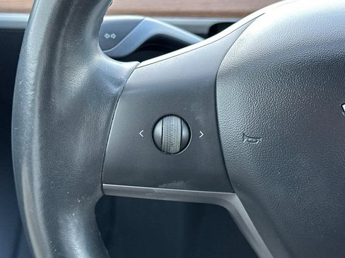 Used 2019 Tesla Model 3 Standard Range Plus RWD image 29
