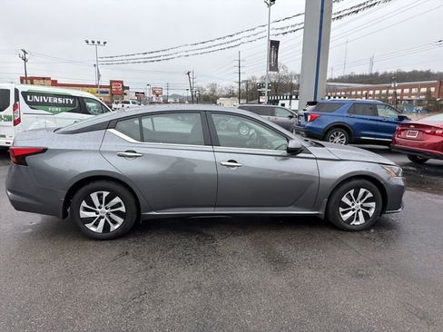 Used 2023 Nissan Altima 2.5 S image 5
