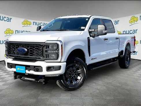Used 2023 Ford F250 XL w/ STX Appearance Package AWD/4WD image 3