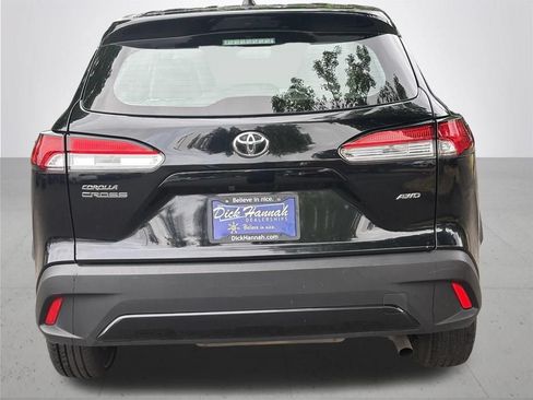 Used 2024 Toyota Corolla Cross L AWD/4WD image 5