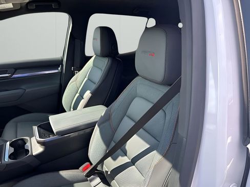New 2026 GMC Terrain AT4 w/ Convenience Package III image 52
