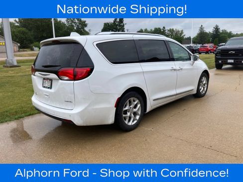Used 2020 Chrysler Pacifica Limited FWD image 6