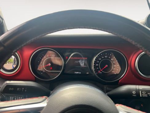 Used 2018 Jeep Wrangler Rubicon AWD/4WD image 12