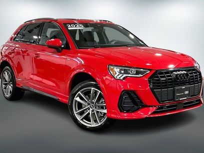 Certified 2025 Audi Q3 2.0T Premium w/ Convenience Package