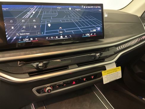 Used 2026 BMW X7 xDrive40i image 29