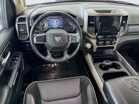 Used 2019 RAM 1500 Laramie AWD/4WD image 4