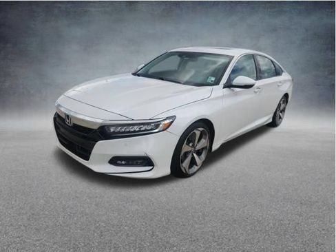 Used 2020 Honda Accord Touring image 4