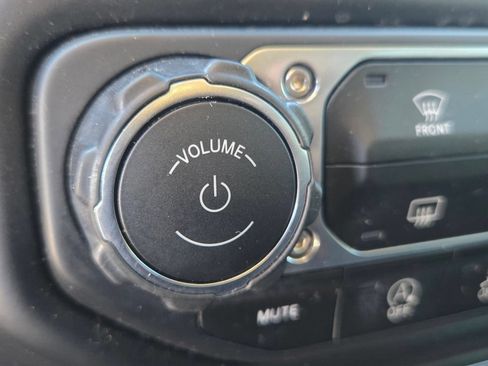Used 2022 Jeep Wrangler Unlimited Sport AWD/4WD image 24