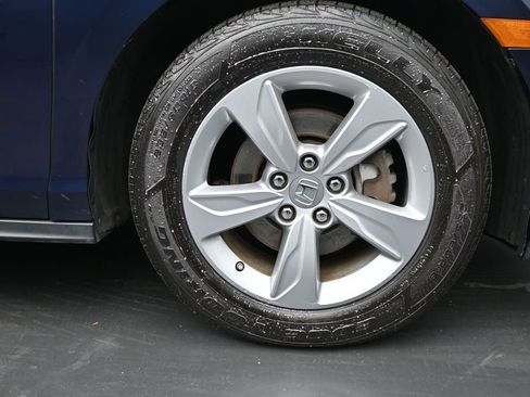 Used 2019 Honda Odyssey EX-L image 2