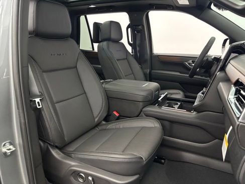 New 2026 GMC Yukon Denali w/ Denali Reserve Package image 39