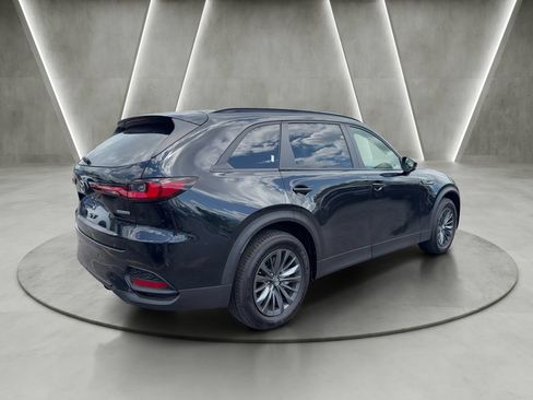 Used 2025 MAZDA CX-70 3.3 Turbo w/ Preferred Package AWD/4WD image 7