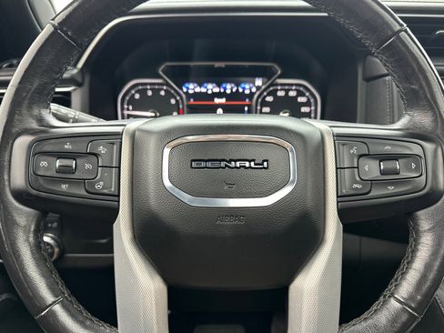 Used 2021 GMC Yukon Denali w/ Advanced Technology Package image 25