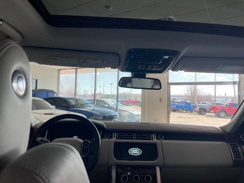 Used 2015 Land Rover Range Rover HSE image 21