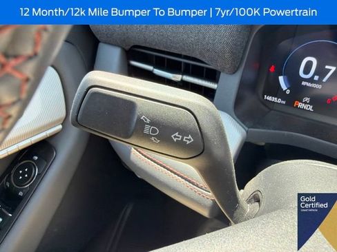 Used 2025 Ford Explorer Active RWD image 47