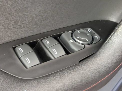 Certified 2020 Chevrolet Blazer RS w/ LPO, Floor Liner Package FWD image 11
