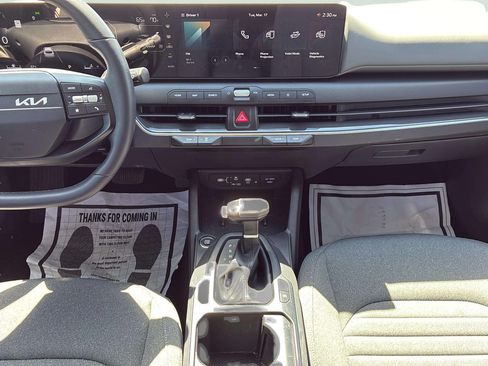 Used 2025 Kia K4 EX FWD image 12