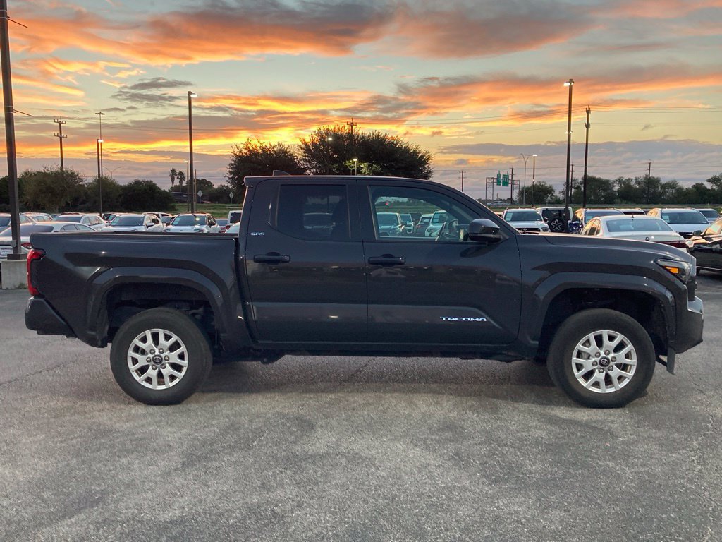 Used 2024 Toyota Tacoma SR5 AWD/4WD image 4