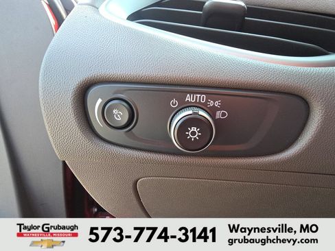 Used 2025 Chevrolet Malibu LT FWD image 20