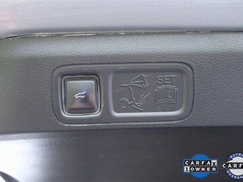 Used 2021 Ford Expedition XLT image 13