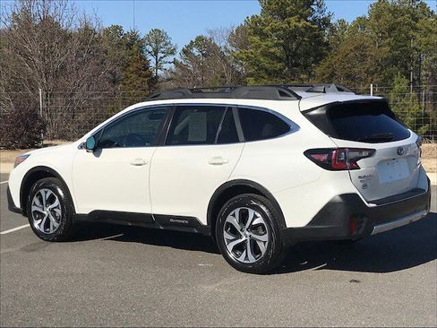 Used 2020 Subaru Outback Limited w/ Popular Package #2 image 3