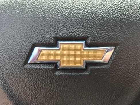 Used 2025 Chevrolet TrailBlazer LT AWD/4WD image 33
