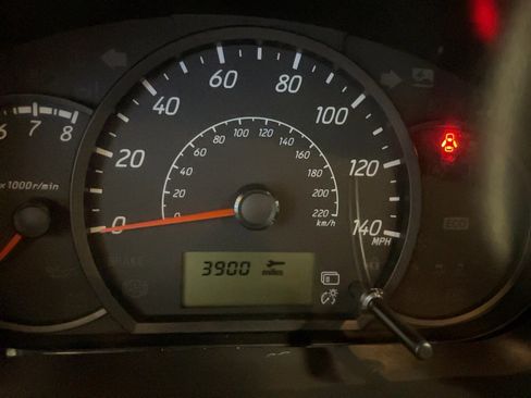 Used 2024 Mitsubishi Mirage ES image 14