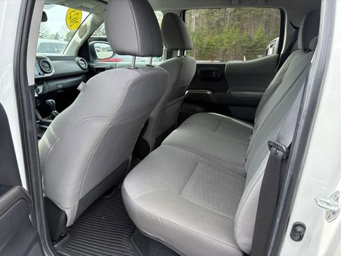 Used 2023 Toyota Tacoma SR5 w/ Technology Package AWD/4WD image 17