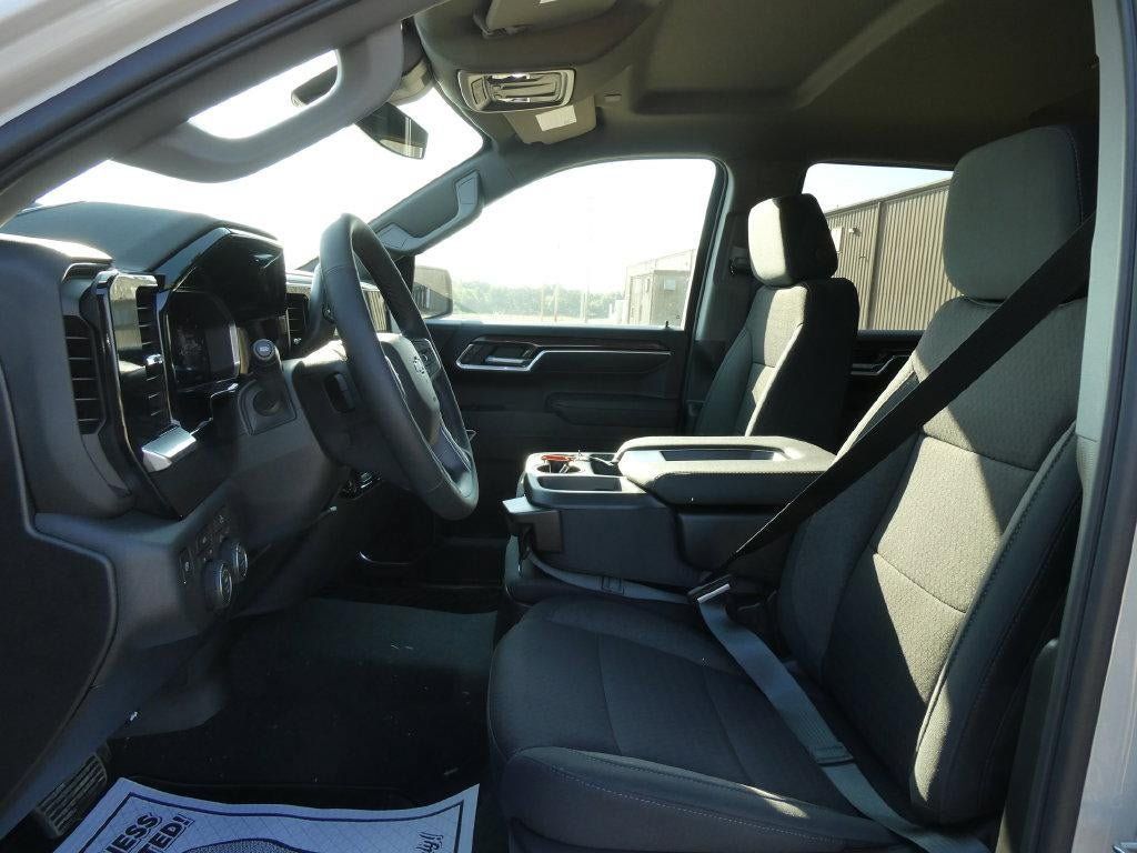 New 2026 Chevrolet Silverado 1500 RST AWD/4WD image 15