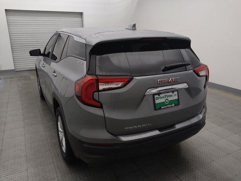Used 2024 GMC Terrain SLE FWD image 6