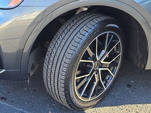 Used 2023 Audi SQ5 Premium Plus w/ Premium Plus Package image 33