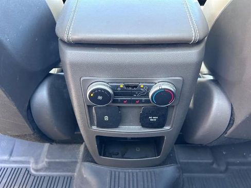 Used 2020 Ford Explorer Platinum w/ Premium Technology Package image 11